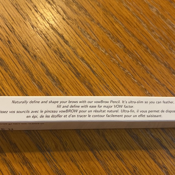 Roen VowBrow Pencil in the colour Medium - Picture 4 of 6